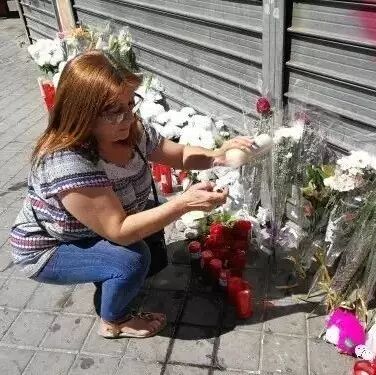 【欧浪网】撞死3岁男孩的凶手被暂时释放 西民众正义呼声冲破天际