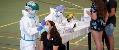 【欧浪网】西班牙日增近4.4万例　自治区呼吁接种疫苗避免入院和死亡