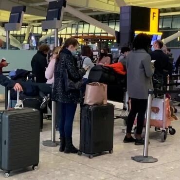 【欧浪网】西班牙对英国飞行 直布罗陀发现新毒株病例  可能已经扩散到西班牙