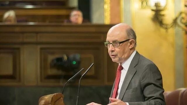 【欧浪网】税务局给官员发奖金  进一步加大反偷税力度