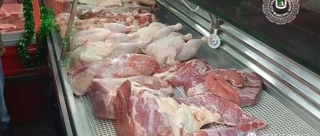 【欧浪网】你难以想象它们有多脏 Usera1500公斤问题肉品触目惊心