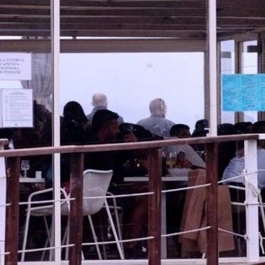 【欧浪网】意大利八旬富商为过大寿染疫不治 43人被感染(图)