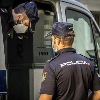 【欧浪网】Castellón省移民局长被逮捕  可能与受贿办居留有关