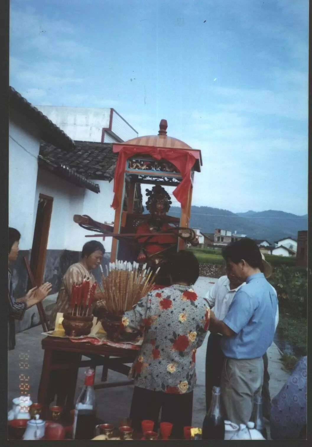 护国公秦琼_护国公府被抄家流放的小说_护国公