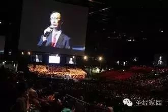 基督徒艺人 I 黄绮珊'悉尼歌剧院'高声赞美上帝