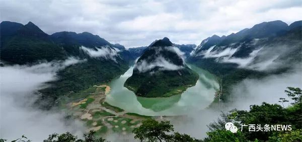 东兰县红水河第一湾