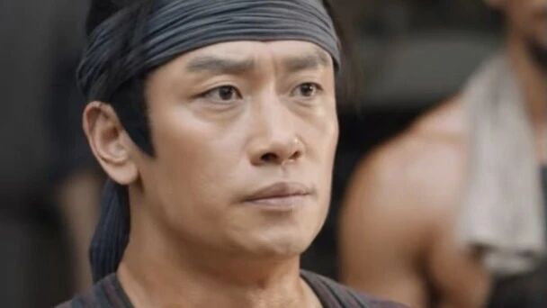 《蜜语纪》穿上西装差点认不出!那家威真帅