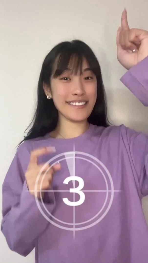 TikTok网友热情跟拍 节日氛围拉满⭐CGTN“花”式跨年玩不停 全球网友“脑洞大开”喜迎2023-1