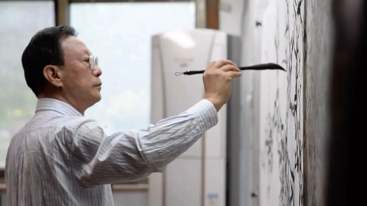 大师列传｜扎根传统 化古出新 书画同源妙笔生——走近当代大写意画家吴悦石的笔墨人生-1