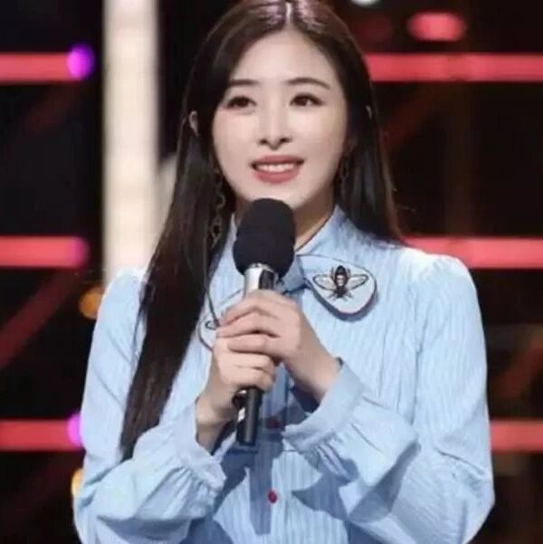 张含韵是那个时代的杨超越吗?