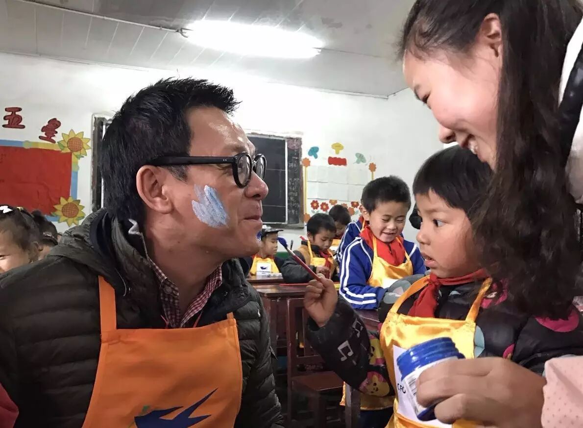 湘西奇遇 | 创基金梁志天 变行走的“傩面具”