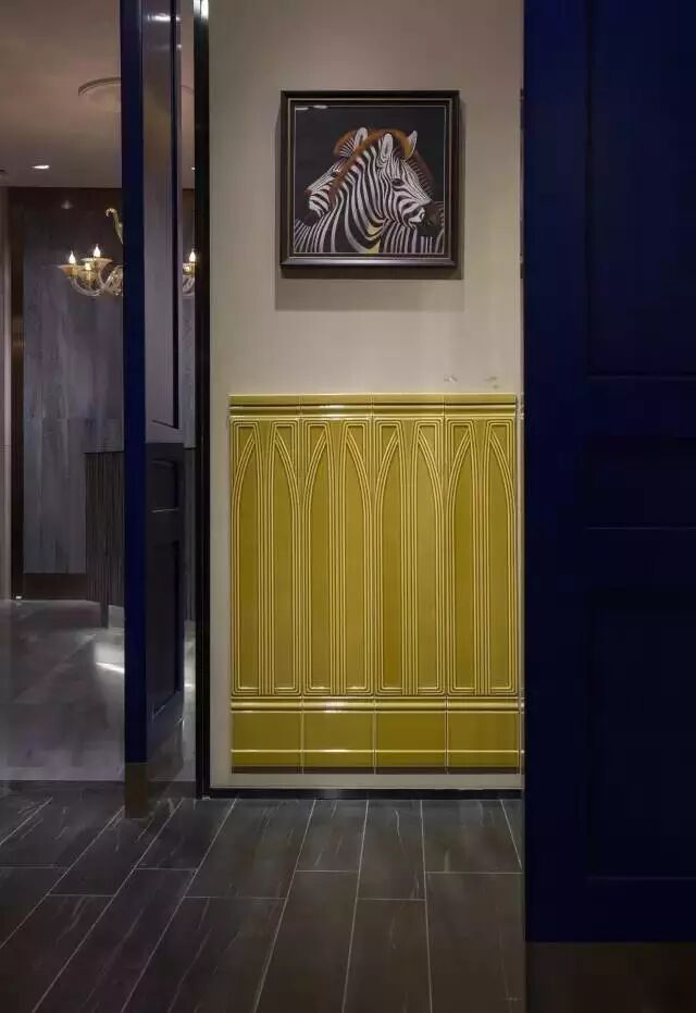 新作 | 曾建龍：在Cavalli展廳來一場“野”性大秀