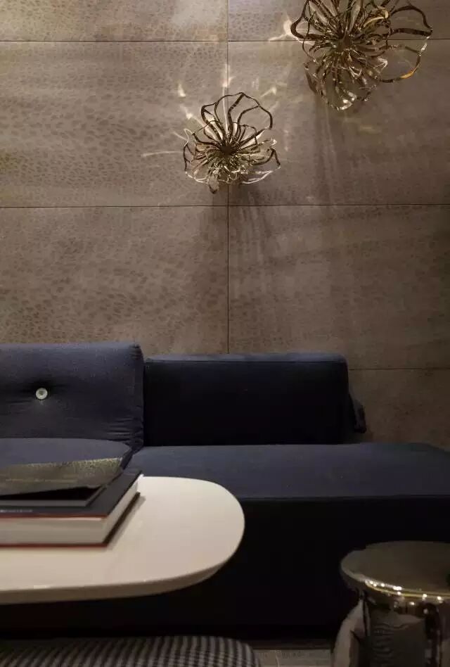 新作 | 曾建龍：在Cavalli展廳來一場“野”性大秀