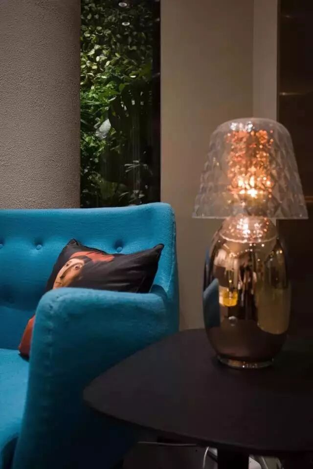 新作 | 曾建龍：在Cavalli展廳來一場“野”性大秀