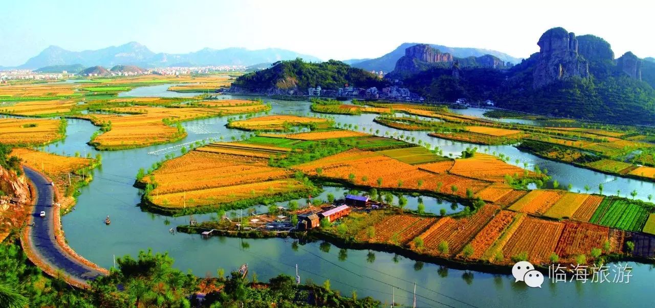 桃渚风景秀丽,有"海山仙子国"之称,境内旅游资源丰富,生态环境良好.