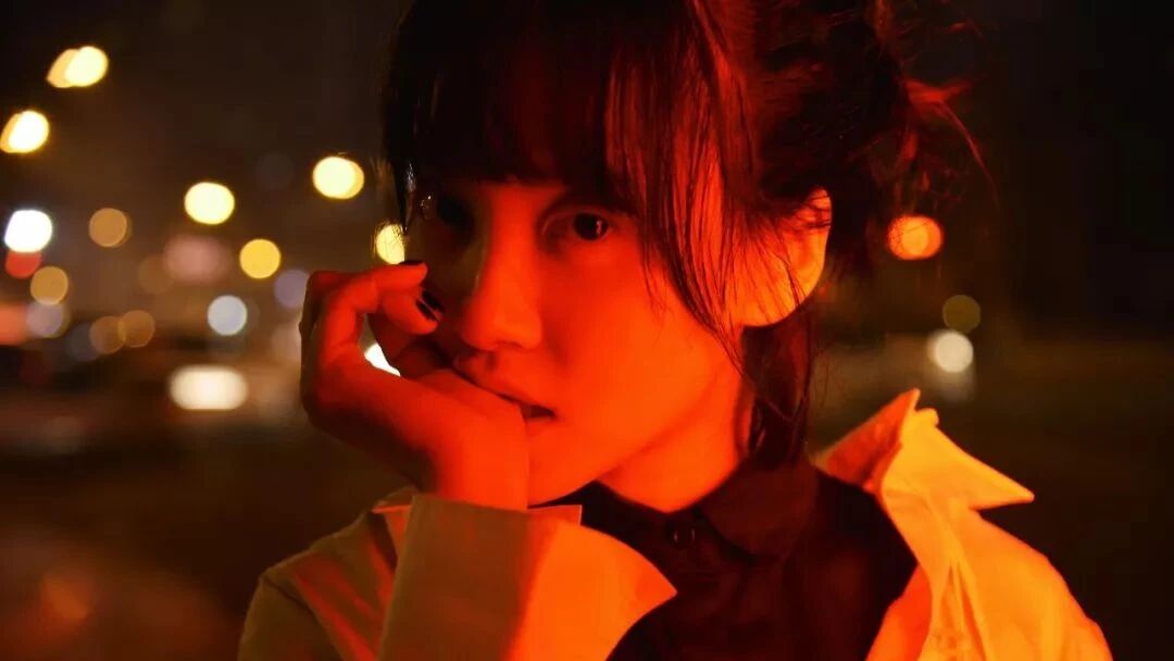 这位简单而倔强的姑娘,必将绽放光芒