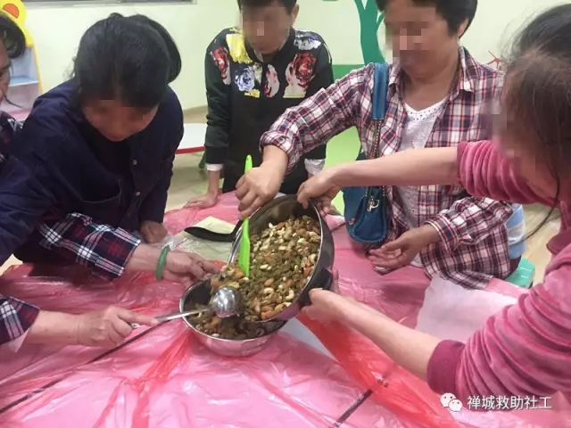 【禅城区社会救助项目】DIY健康坚果-食物银行活动完结啦!!! 【禅城区社会救助项目】DIY健康坚果-食物银行活动完结啦!!!
