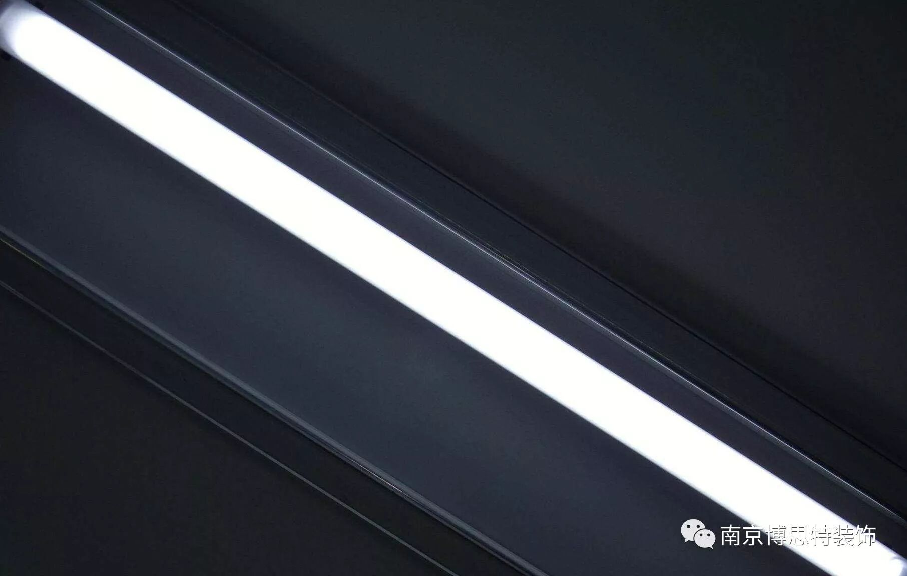 什么灯没有紫外线在家也要防紫外线！容易将皮肤照伤的灯具！_https://www.jmylbn.com_新闻资讯_第4张