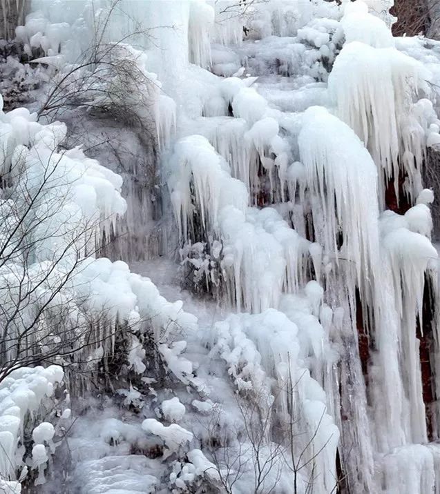 瀑布凍結，冰掛高懸，河南這些地方藏著壯麗的冬日奇景 旅行 第23張