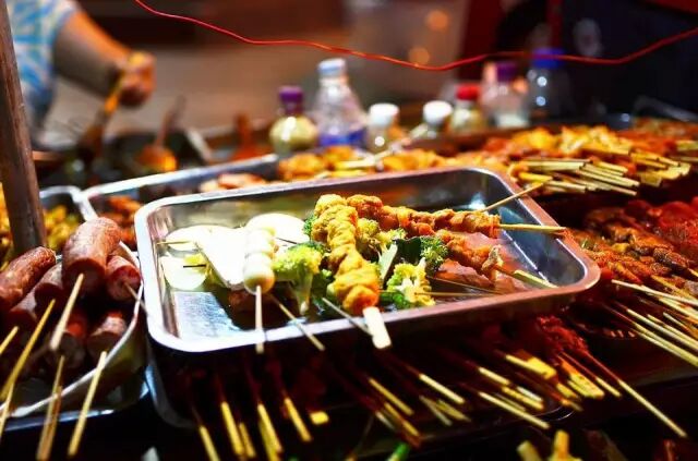 這個富得流油的小國家，竟然是一個中國人建立的！ 歷史 第29張