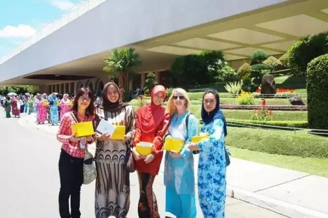 這個富得流油的小國家，竟然是一個中國人建立的！ 歷史 第5張