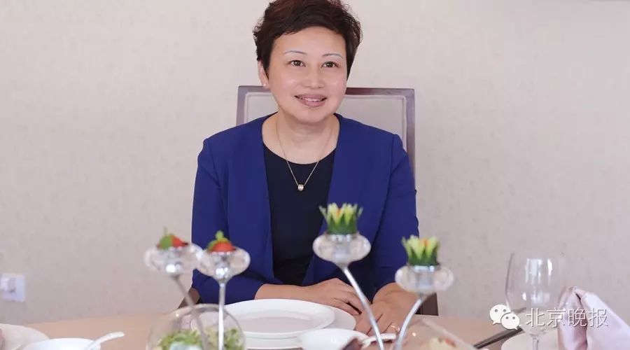 老城南食府的掌舵人,宣武门商务酒店总经理夏敏辉,北京饭店业的传奇