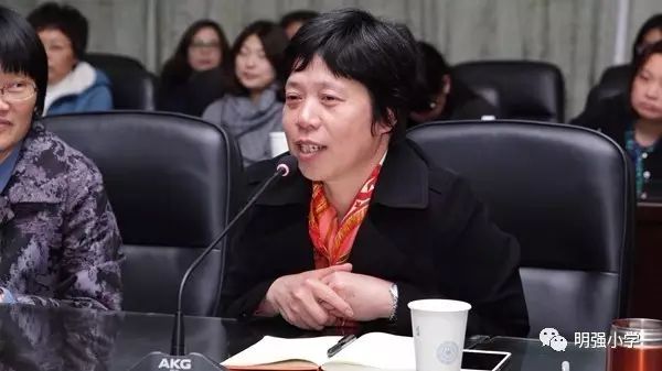 应该铭记吴校长对于七宝小学联合体的指导和帮助;明强小学的姚凤校长