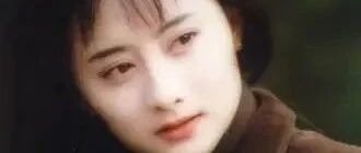 “逃离”豪门一年后,陈德容活成一束光,46岁看上去像26
