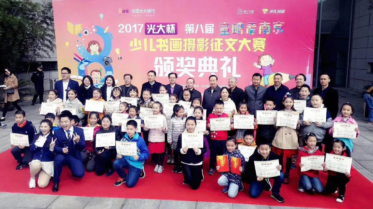 原来小孩的艺术感都是这样培养出来的…