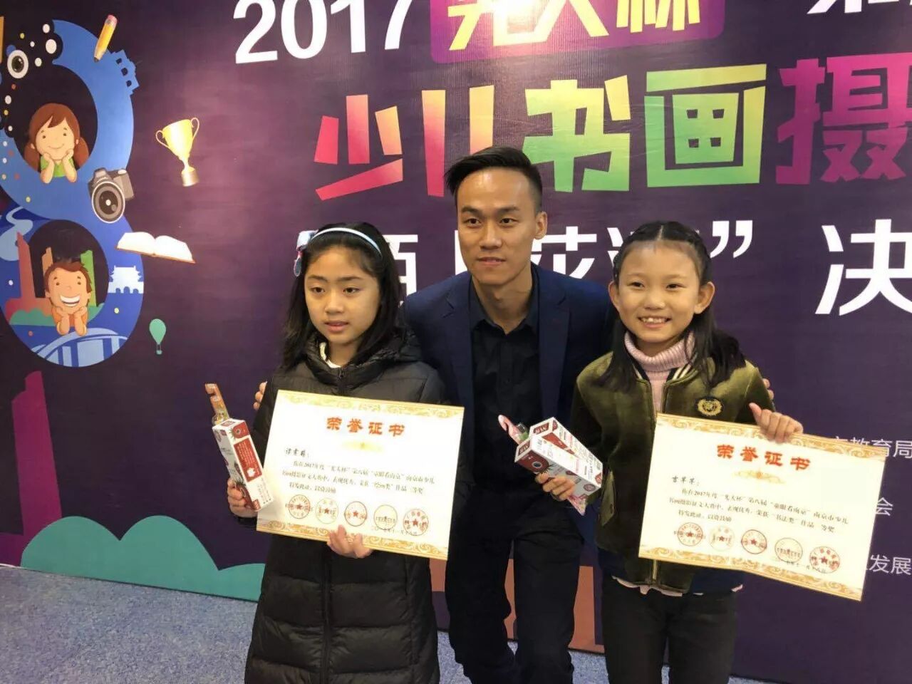 原来小孩的艺术感都是这样培养出来的…