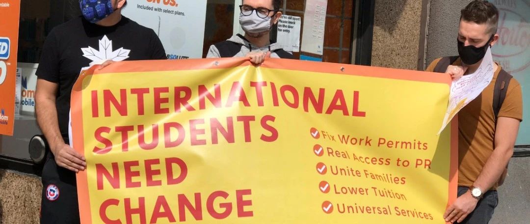 急了！多伦多街头爆发留学生游行，要求变更移民法！加拿大主流大学官宣1月