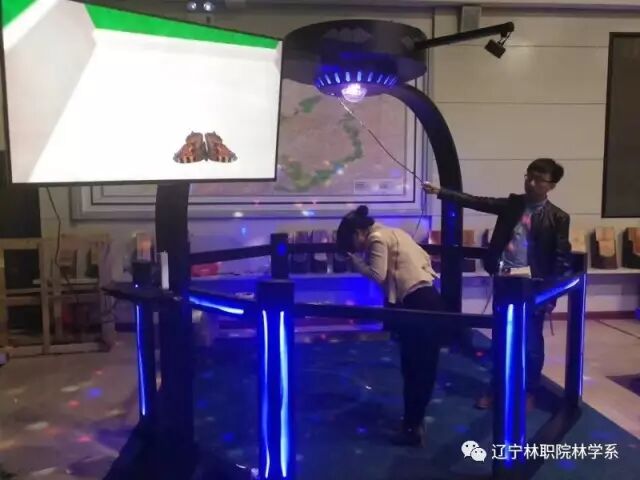 林业技术专业教学资源库数字标本馆引进VR设备， 实现虚拟与现实的深度融合