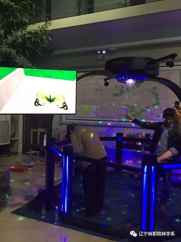 林业技术专业教学资源库数字标本馆引进VR设备， 实现虚拟与现实的深度融合