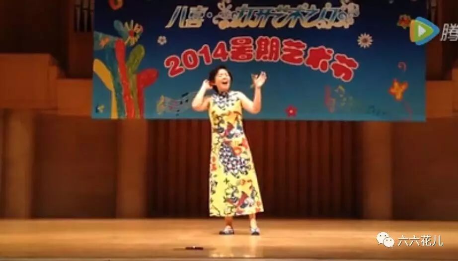 龚琳娜现场演唱青海花儿《上去高山望平川》