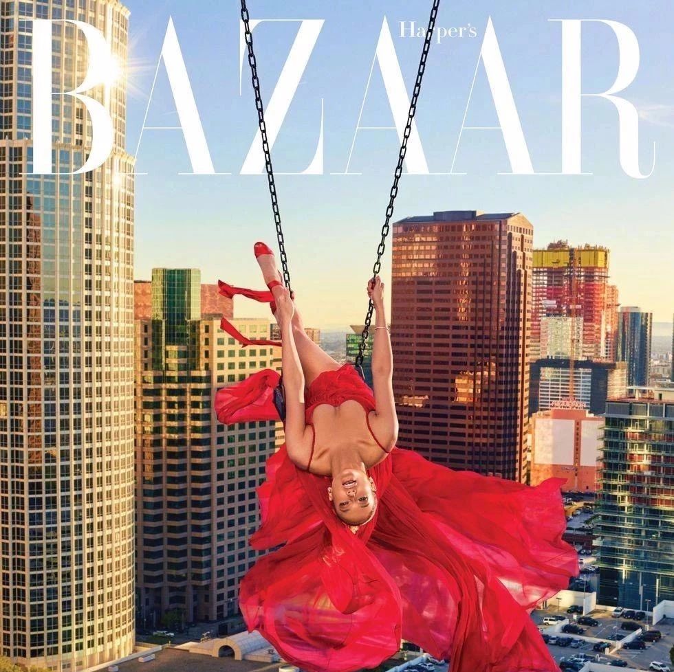 Jennifer Lopez在美国版Bazaar 4月刊封面