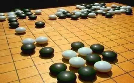 围棋高手李世石与人工智能_人工智能机器人战胜李在石围棋_围棋李石头是谁