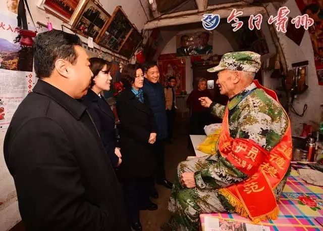把祝福送给最牵挂的人——岁末年尾霍州市级领导节前