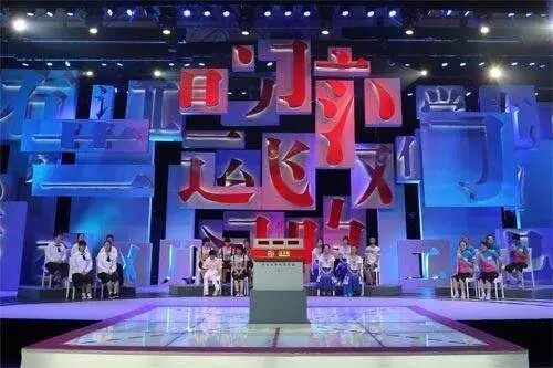 揭秘《朗读者》、《见字如面》的夺心术：讲好一个故事的秘密