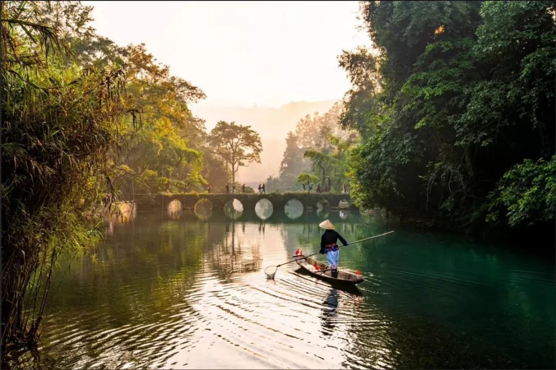 水下孔景区_小七孔景区_章金莱小七龄童七小龄童