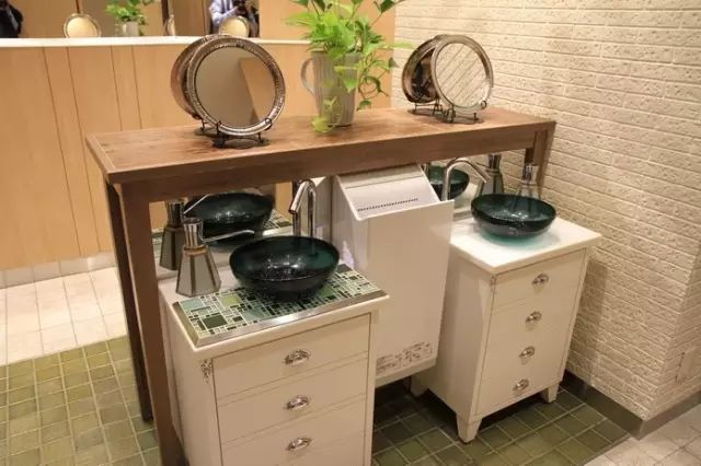 Japan Toilet Design 日本公共厕所的设计