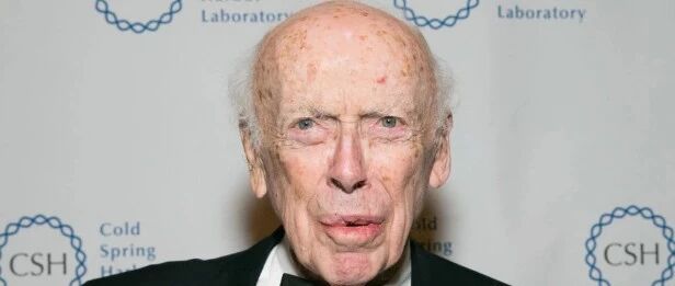 歧视黑人，诋毁女性，抨击中国人，这位诺奖得主到底想干什么？
