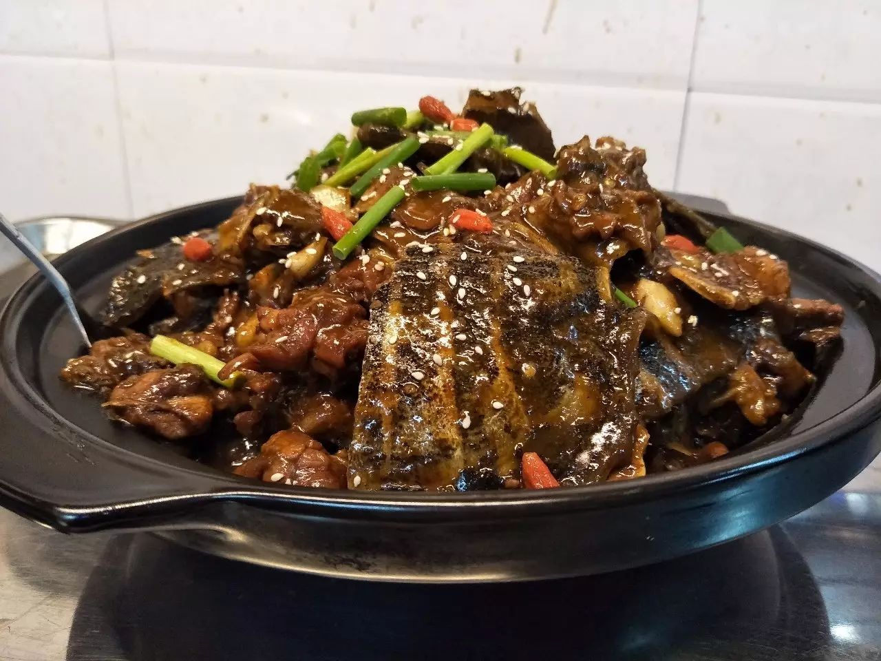 原价168 卡乐拼团低至108 甲鱼x2斤 牛蛙x2斤 凉拌海带丝1份 青菜1份