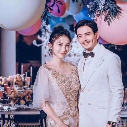 杨烁隐瞒了10年的老婆,竟然是我们熟悉的她,气质丝毫不输刘涛!