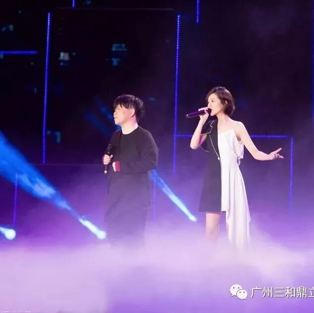 郁可唯常石磊合唱《光束》 用歌声传播中华文化