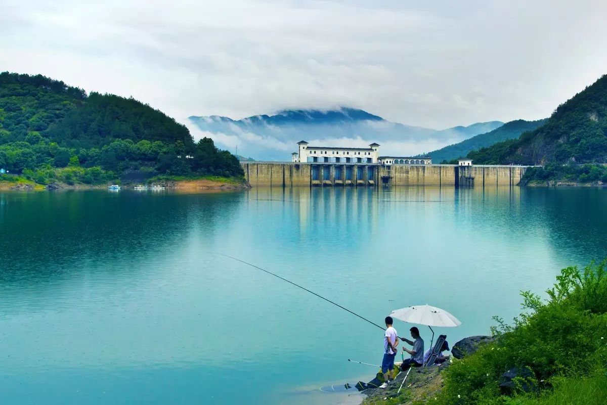 白溪水库,即宁海的浙东大峡谷,我去过三次.