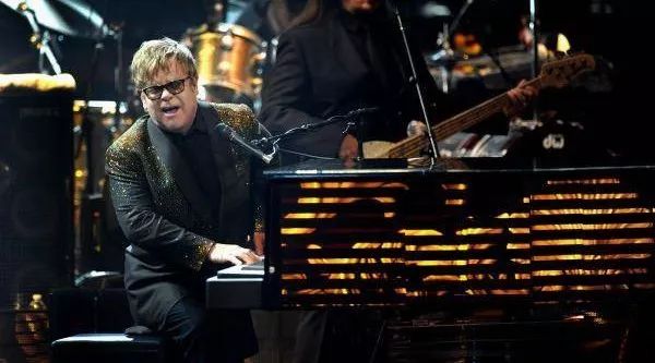 Elton John的拉斯维加斯演出ing!