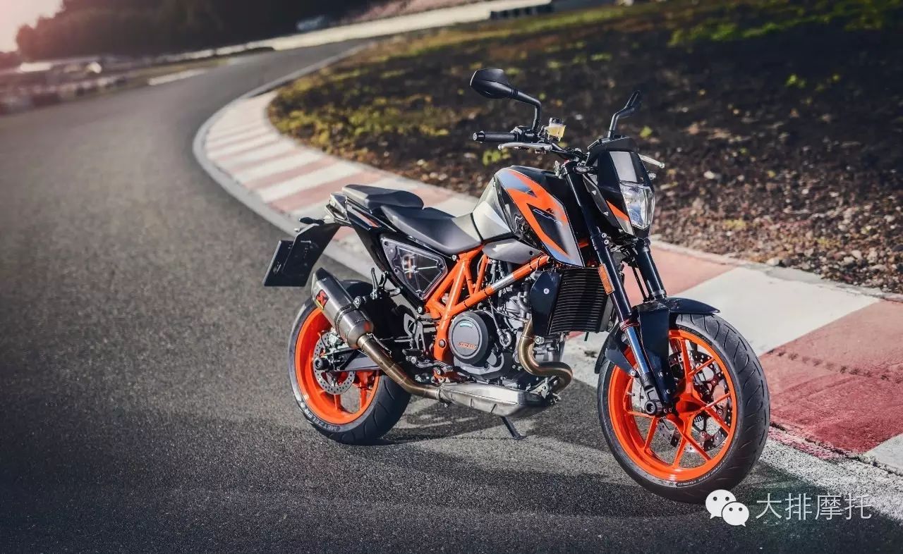 搏击|加入直列双缸的原型车:2017款ktm 790 duke