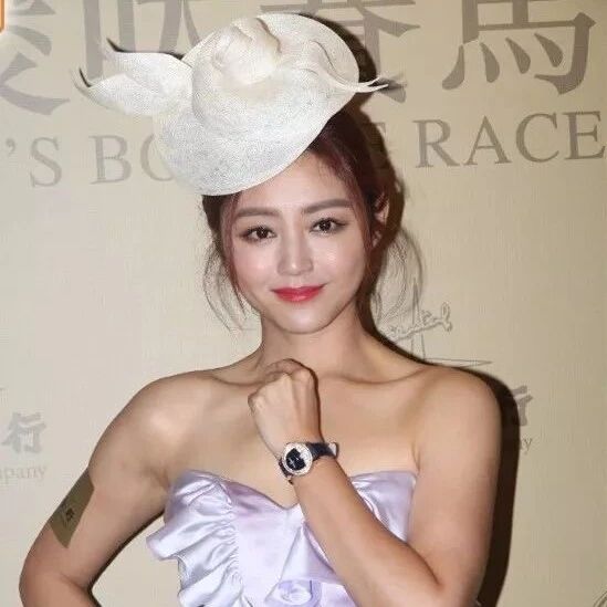卫诗雅操肌过度差啲冧低:就快有精神病!