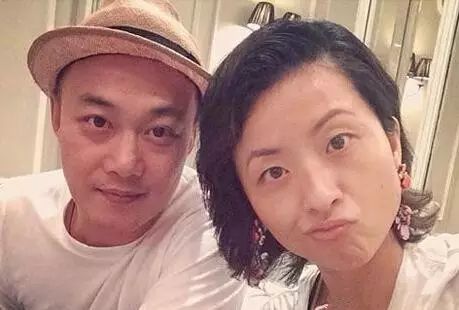 陈奕迅又秀恩爱了,原来有种爱情 就是“你刚好丑成 ,我喜欢的样子”.