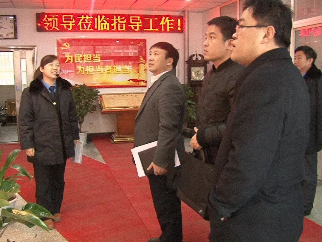 在向工作组汇报时,常务副县长赵存吉,聊城市食品药品监督管理局副局长